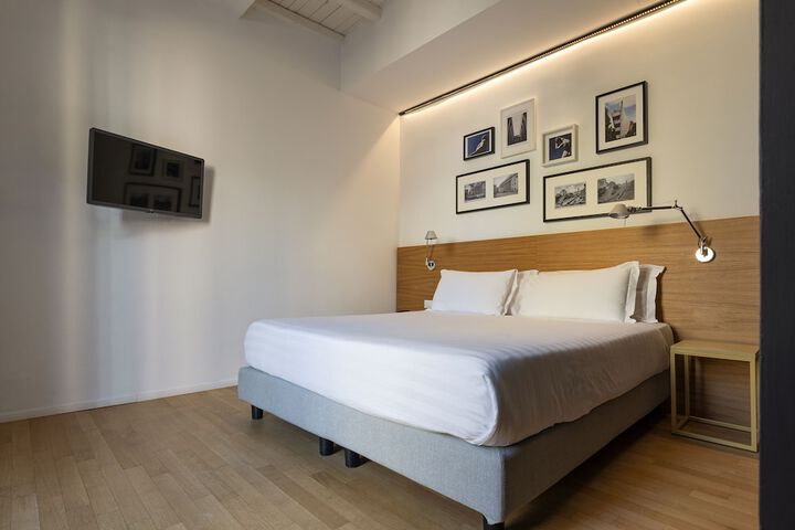Room 9 of 72