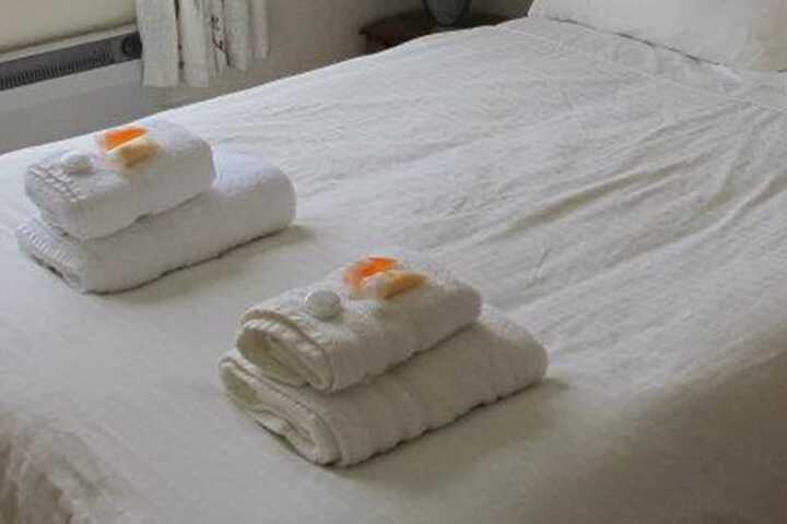 Room 2 of 21