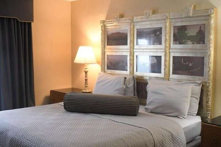 Room 18 of 52