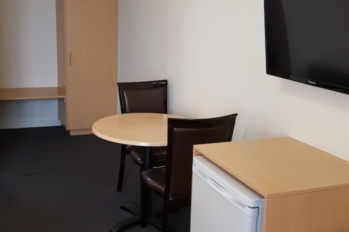 Room 2 of 38