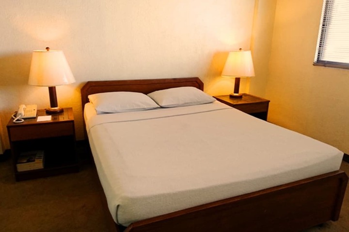 Room 3 of 29