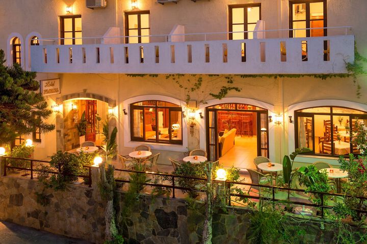 Hotel Entry