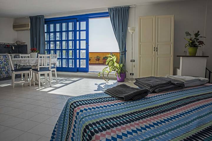 Room 16 of 24