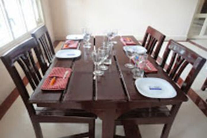 Dining 6 of 24