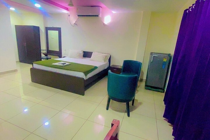 Room 7 of 35