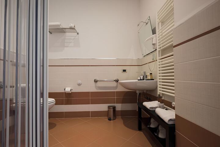 Clean Restrooms