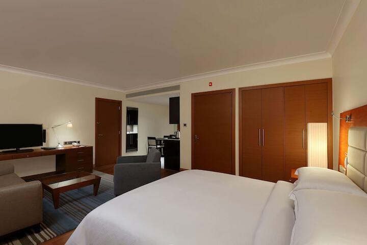 Room 22 of 114