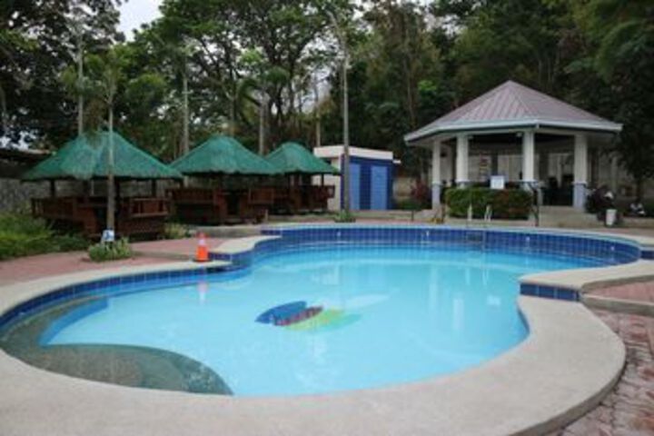 Pool 26 of 35