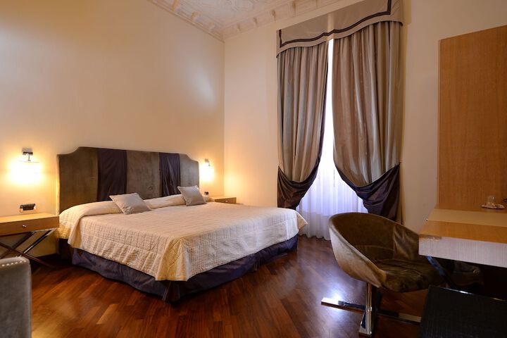 Room 10 of 39