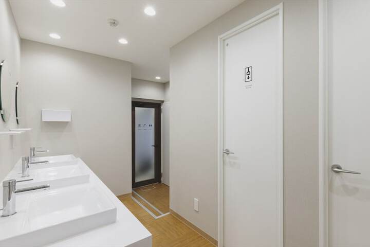 Room 40 of 53