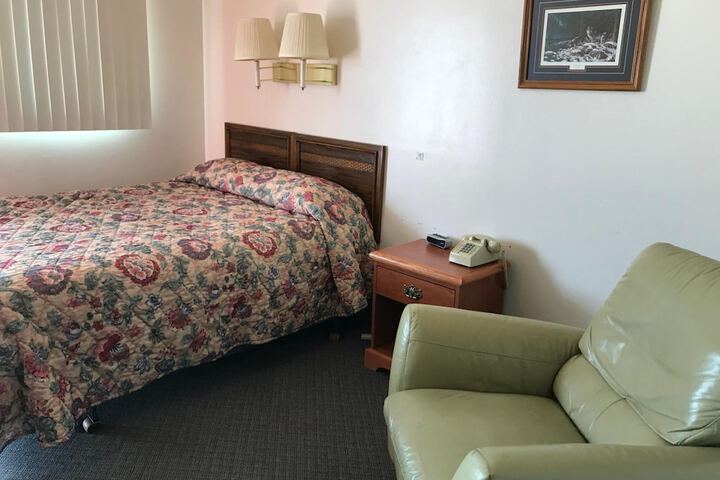 Room 19 of 52