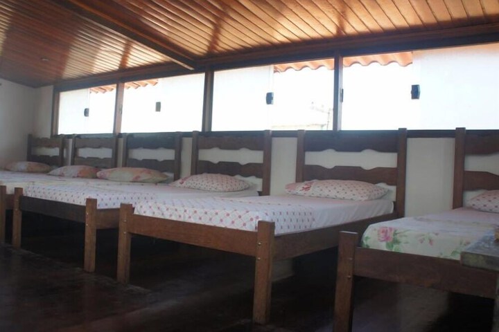 Room 8 of 11