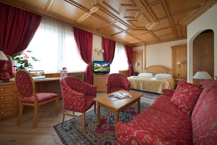 Room 5 of 78