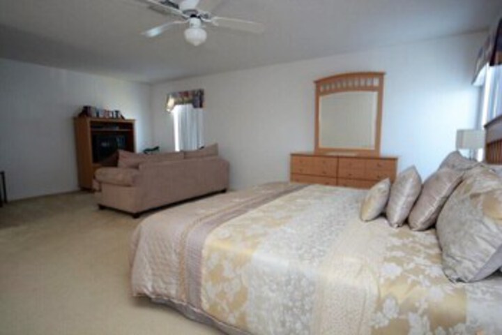Room 162 of 183