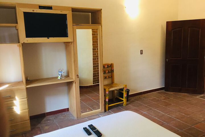 Room 57 of 172