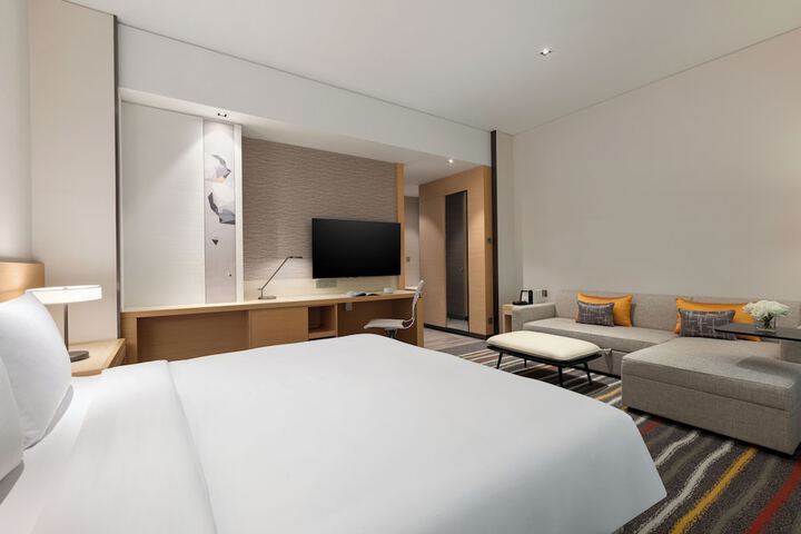 Room 7 of 57