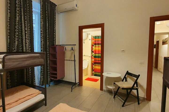 Room 3 of 46