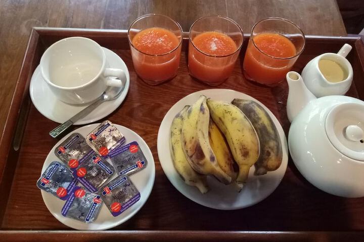 Breakfast/Coffee Service 23 of 40