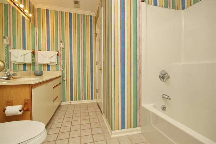 Room 16 of 25