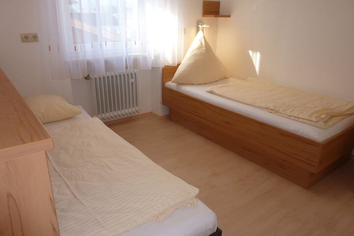 Room 10 of 68