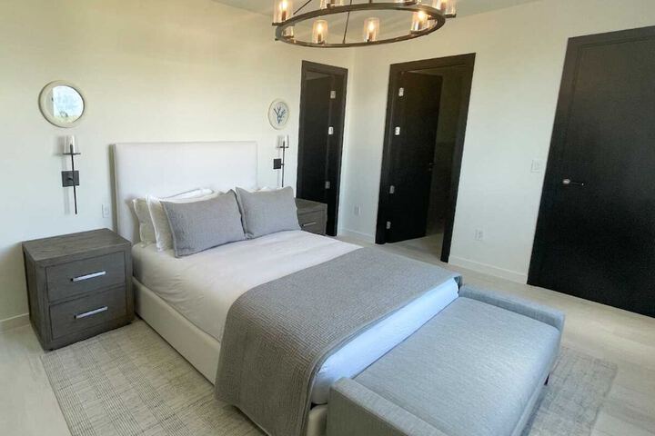 Room 78 of 172