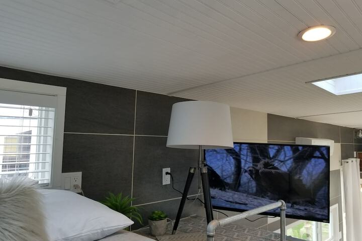 Room 15 of 172