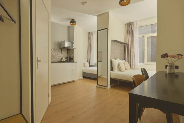 Room 32 of 110