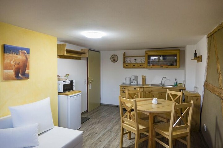 Room 15 of 94