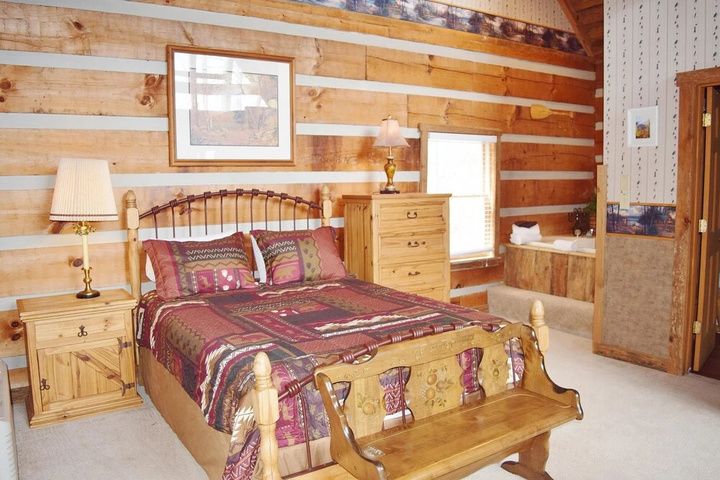 Room 2 of 8