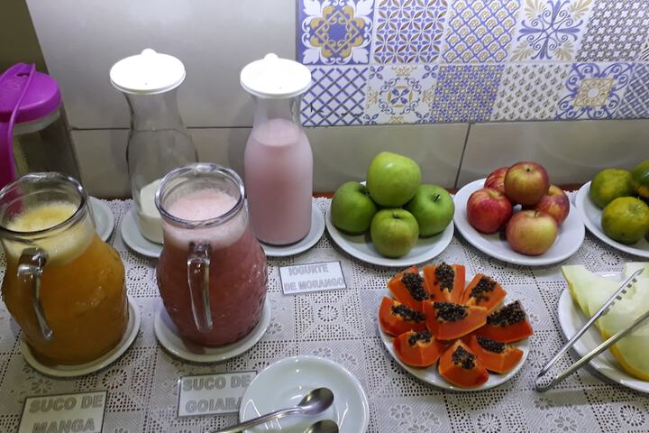 Breakfast/Coffee Service 26 of 39