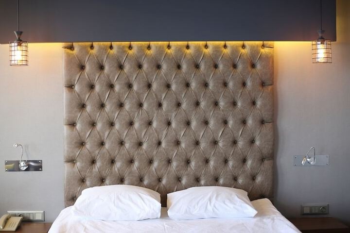 Room 11 of 44