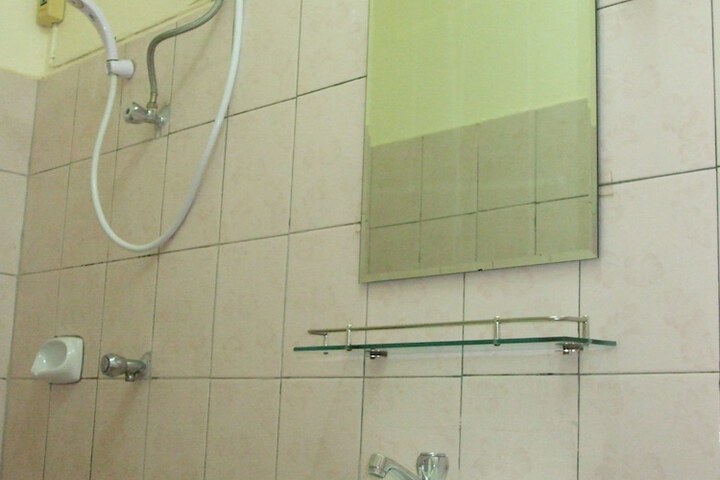 Room 16 of 21