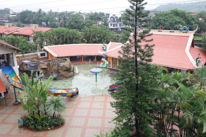 Pool 53 of 73