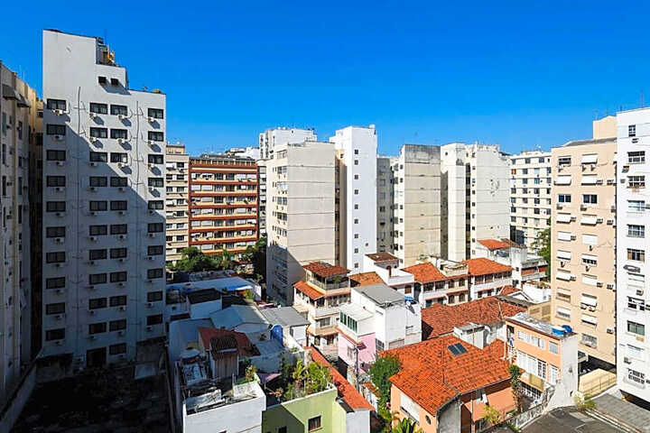 1Qto completo a 400m da Praia | SL 363 / 906