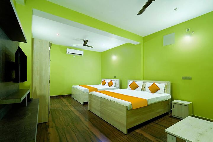Room 15 of 25