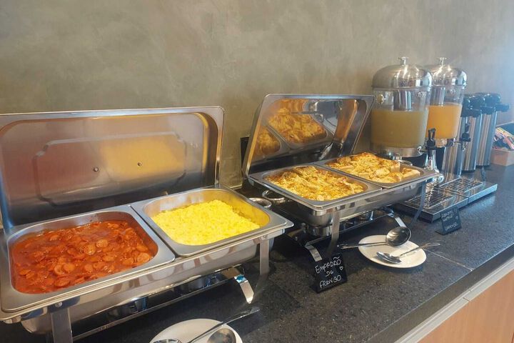 Breakfast/Coffee Service 14 of 17