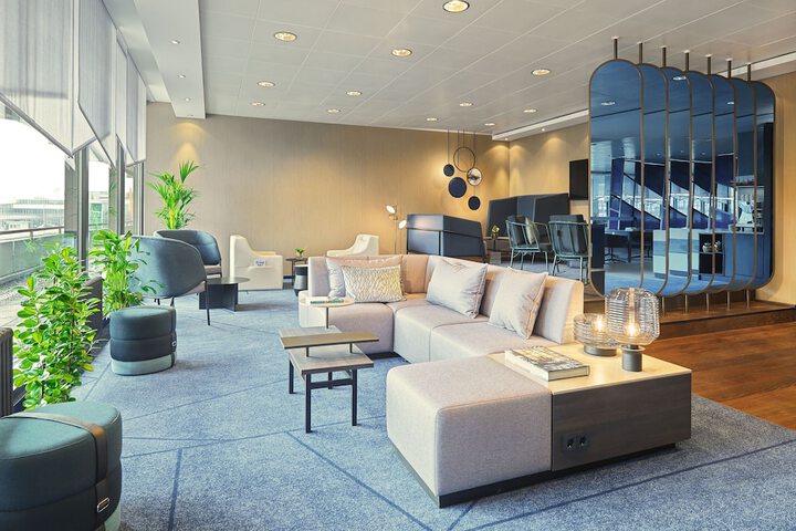 Hotel Lobby