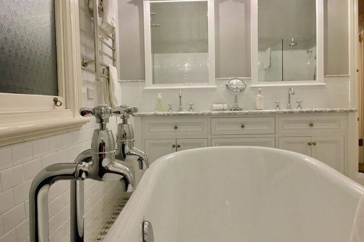 Room 206 of 240