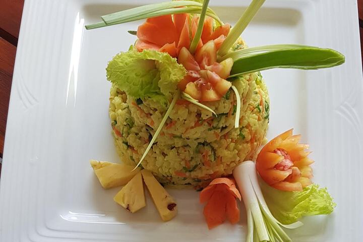 Dining 32 of 66