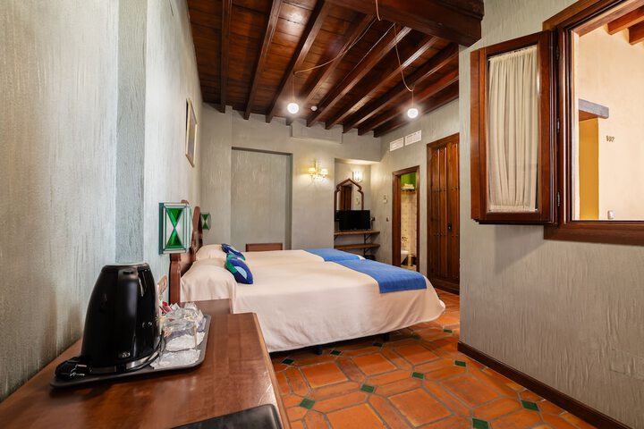 Room 15 of 31
