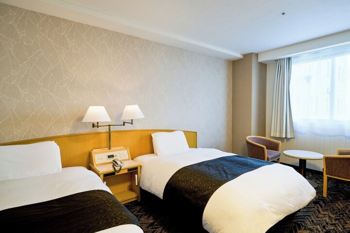 Room 14 of 39