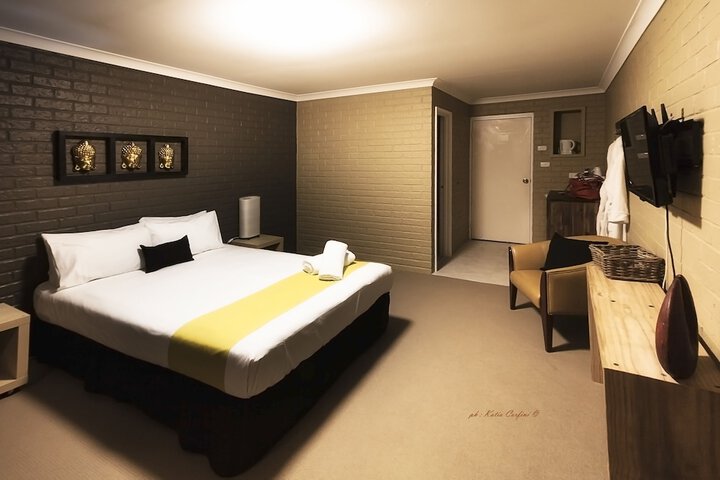 Room 18 of 117