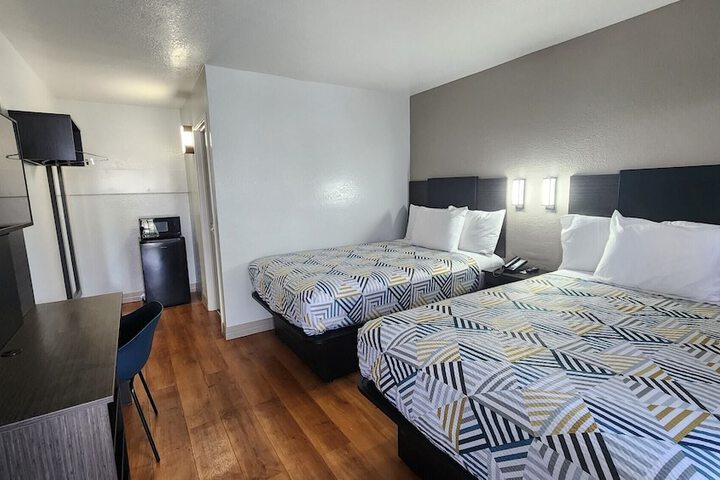 Room 72 of 125