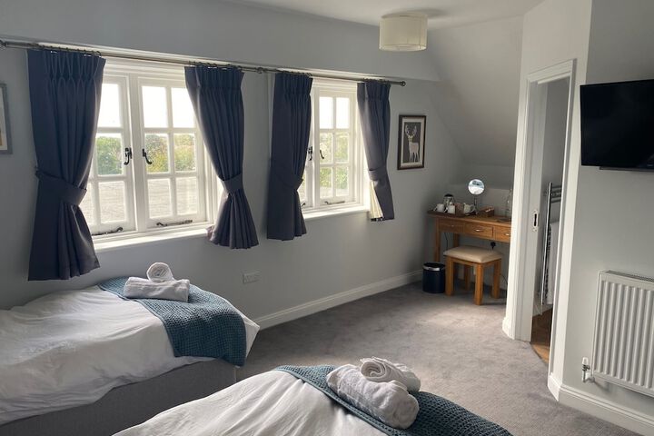 Room 3 of 18