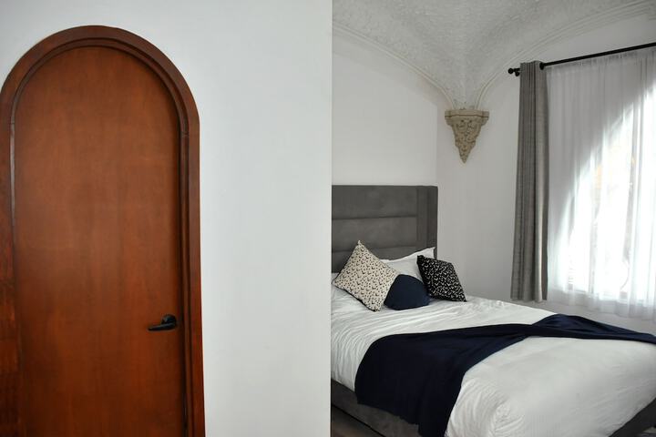 Room 21 of 329