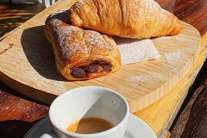 Breakfast/Coffee Service 82 of 83