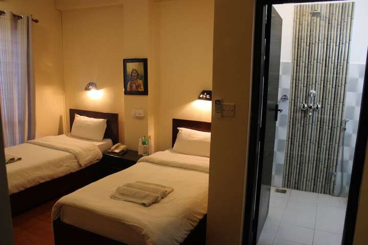 Room 19 of 73
