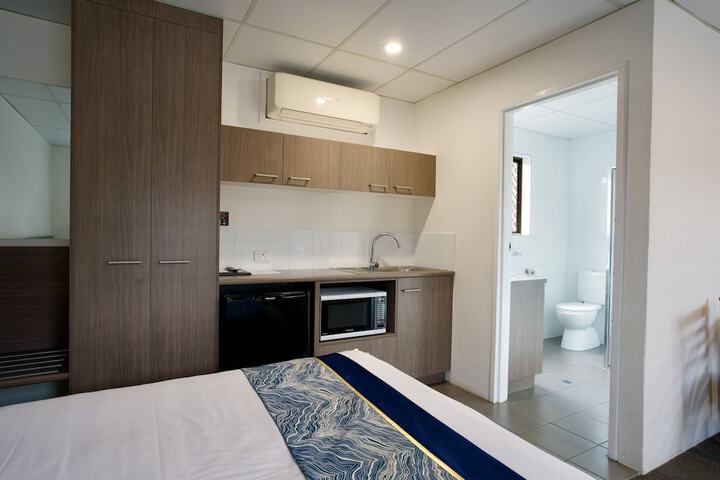 Room 15 of 26