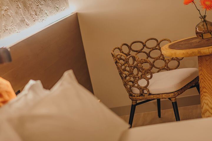 Room 40 of 165
