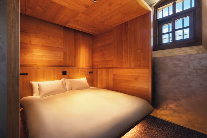 Room 2 of 41